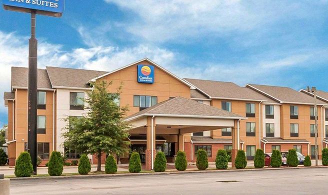 Comfort Inn & Suites Exterior