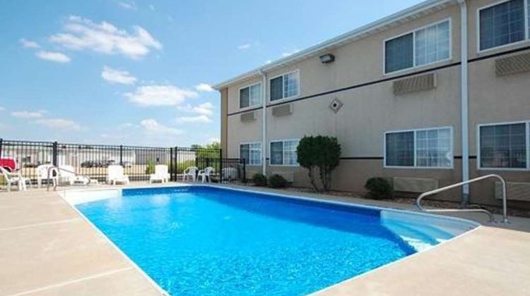 Quality Inn Belton Pool