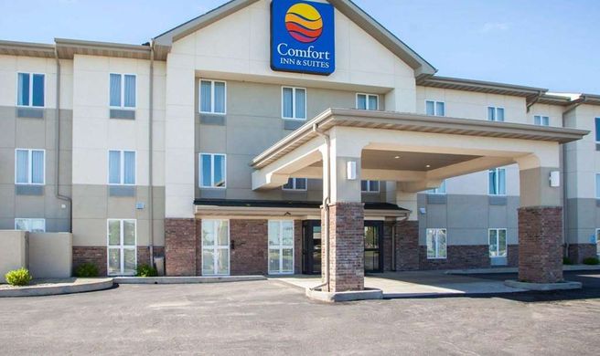 Comfort Inn And Suites Harrisonville Exterior