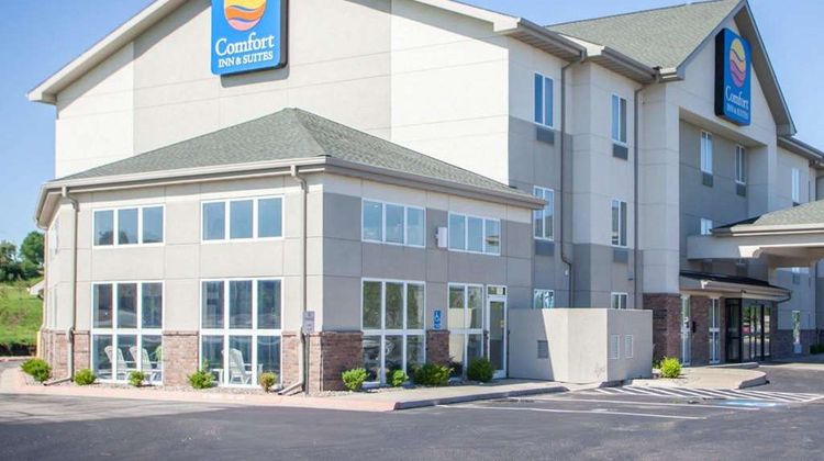 Comfort Inn & Suites Exterior