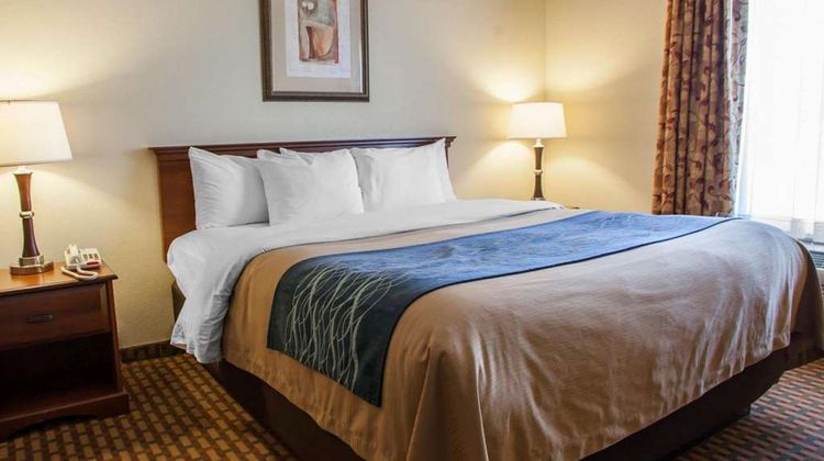 Comfort Inn And Suites Harrisonville Room