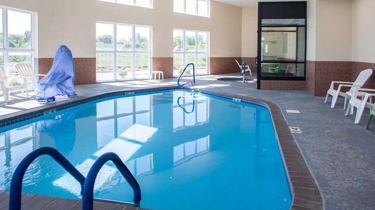 Comfort Inn And Suites Harrisonville Pool