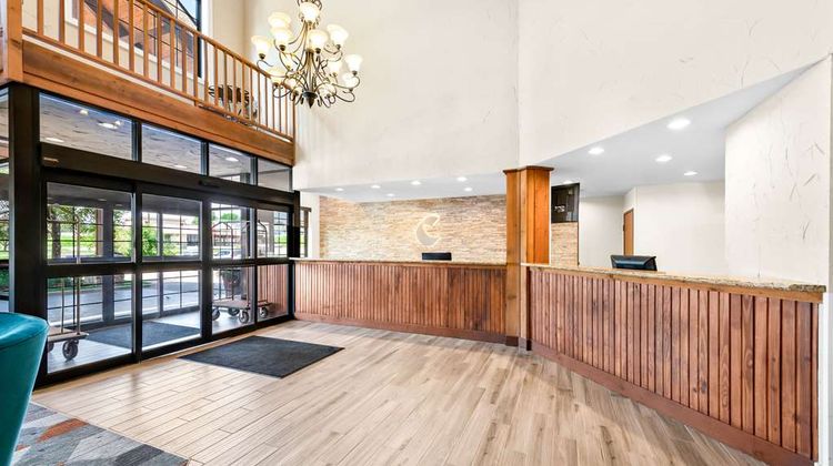 Comfort Inn & Suites Lobby