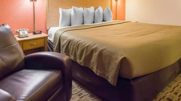 Econo Lodge Room
