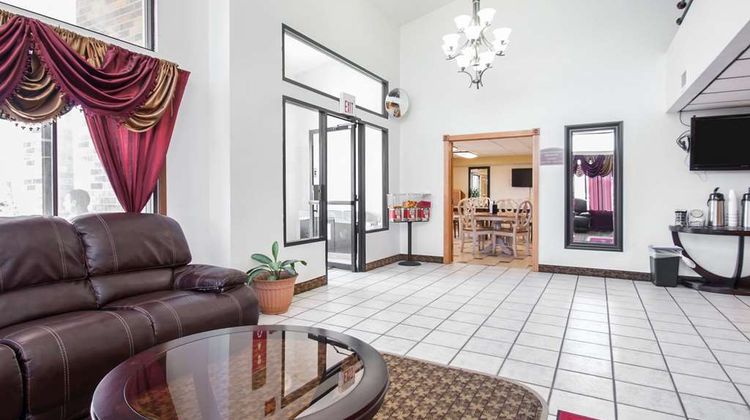 Econo Lodge Lobby