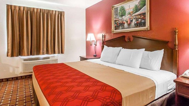 Econo Lodge Dexter Suite