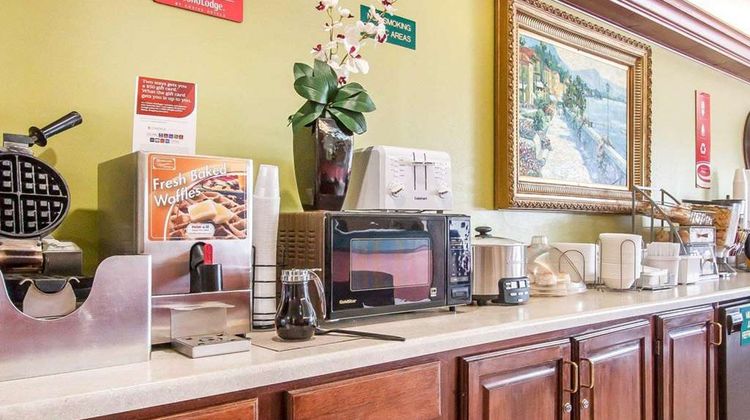 Econo Lodge Dexter Restaurant