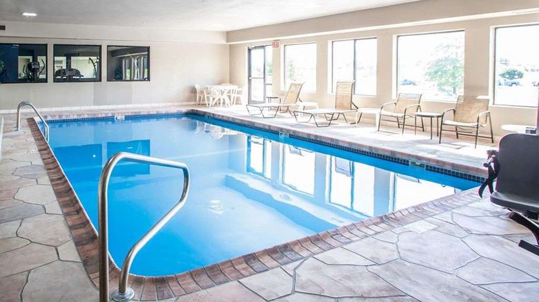 <b>Comfort Inn Lees Summit Pool</b>. Images powered by <a href="https://iceportal.shijigroup.com/" title="IcePortal" target="_blank">IcePortal</a>.