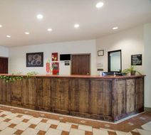 Econo Lodge Anderson Lobby