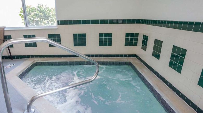<b>Comfort Inn Moberly Pool</b>. Images powered by <a href="https://iceportal.shijigroup.com/" title="IcePortal" target="_blank">IcePortal</a>.