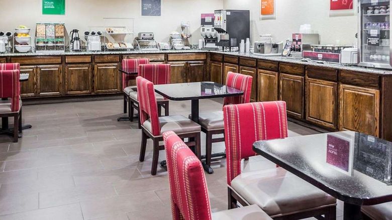 <b>Comfort Inn Moberly Restaurant</b>. Images powered by <a href="https://iceportal.shijigroup.com/" title="IcePortal" target="_blank">IcePortal</a>.