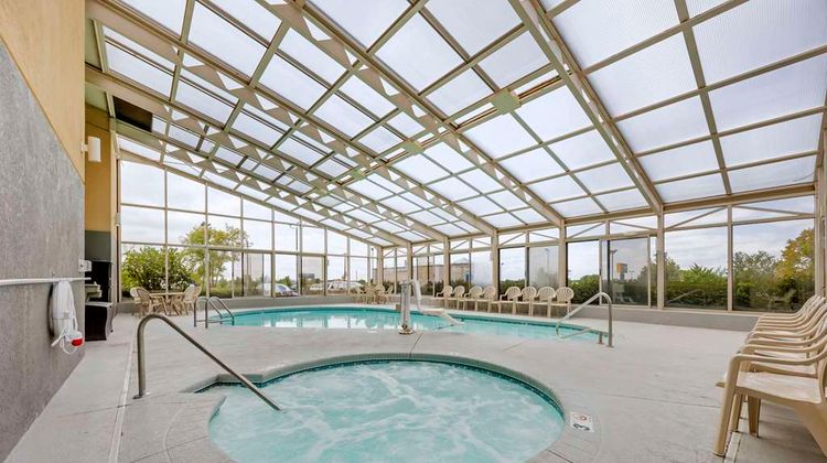 Comfort Inn South-Springfield Pool