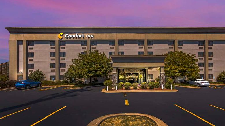 <b>Comfort Inn South-Springfield Exterior</b>. Images powered by <a href="https://iceportal.shijigroup.com/" title="IcePortal" target="_blank">IcePortal</a>.