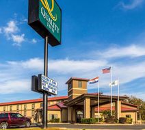 Quality Inn West Plains Exterior