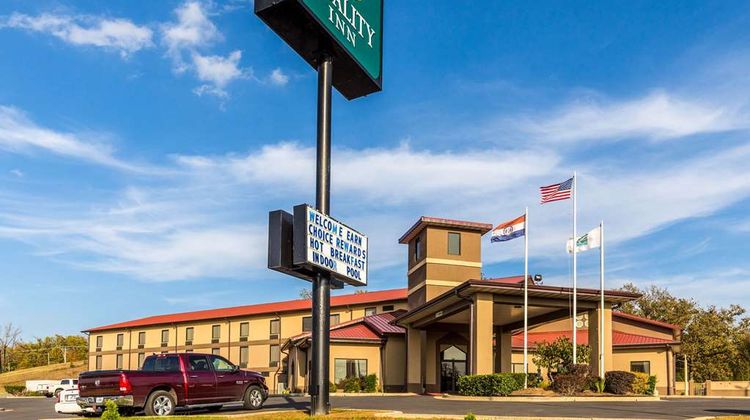 Quality Inn West Plains Exterior