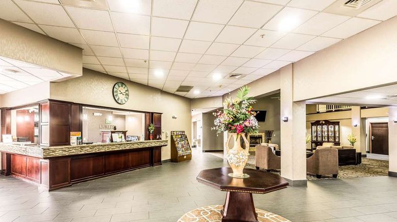 <b>Quality Inn West Plains Lobby</b>. Images powered by <a href="https://iceportal.shijigroup.com/" title="IcePortal" target="_blank">IcePortal</a>.