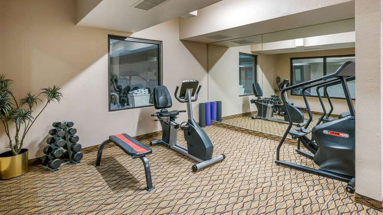 <b>Quality Inn & Suites Jefferson City Health</b>. Images powered by <a href="https://iceportal.shijigroup.com/" title="IcePortal" target="_blank">IcePortal</a>.