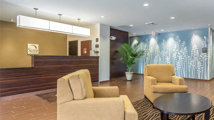 Sleep Inn & Suites O'Fallon Lobby