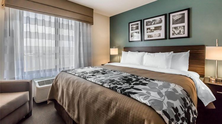 Sleep Inn & Suites O'Fallon Suite