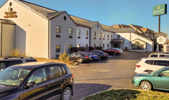Quality Inn and Suites Exterior