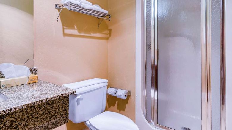 <b>Quality Inn & Suites Carthage Room</b>. Images powered by <a href="https://iceportal.shijigroup.com/" title="IcePortal" target="_blank">IcePortal</a>.