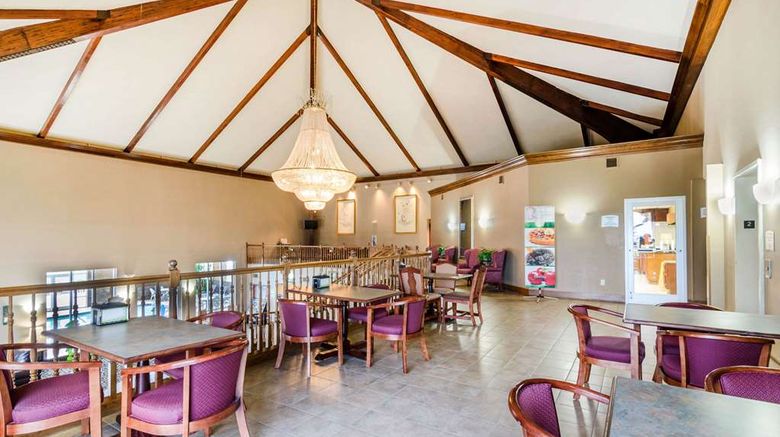 <b>Quality Inn & Suites Carthage Restaurant</b>. Images powered by <a href="https://iceportal.shijigroup.com/" title="IcePortal" target="_blank">IcePortal</a>.