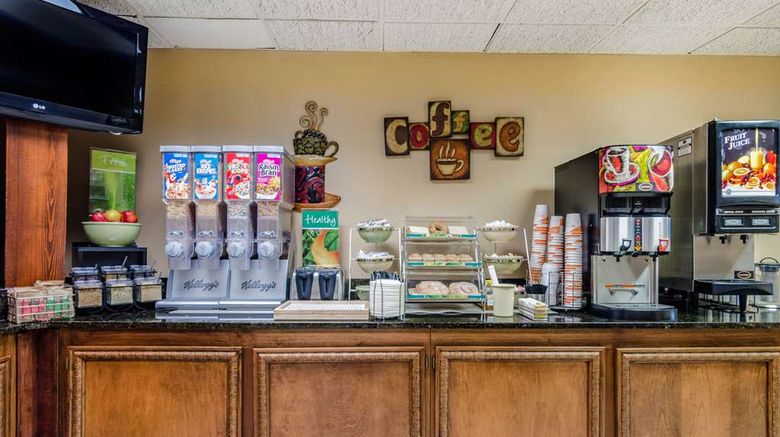 <b>Quality Inn & Suites Carthage Restaurant</b>. Images powered by <a href="https://iceportal.shijigroup.com/" title="IcePortal" target="_blank">IcePortal</a>.
