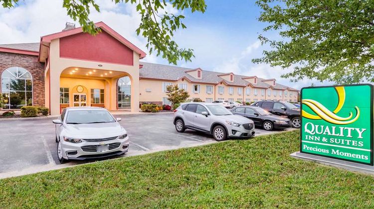 Quality Inn & Suites Carthage Exterior