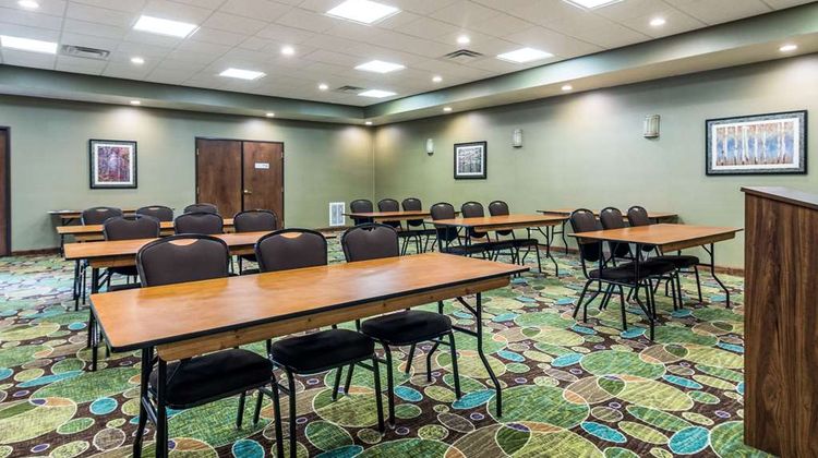 Comfort Inn & Suites Hannibal Meeting