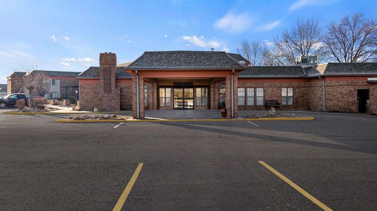 Suburban Studios Kansas City Airport N Exterior
