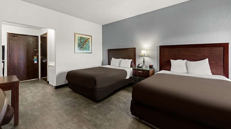 <b>Suburban Studios Kansas City Airport N Room</b>. Images powered by <a href="https://iceportal.shijigroup.com/" title="IcePortal" target="_blank">IcePortal</a>.