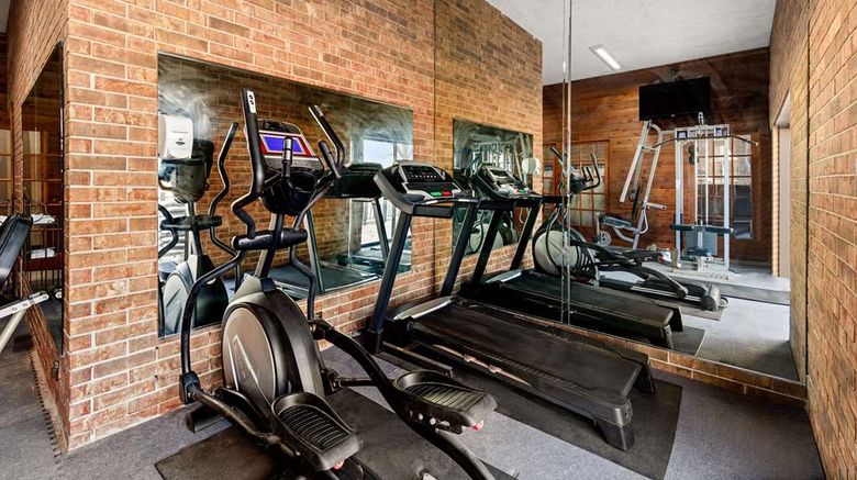 <b>Suburban Studios Kansas City Airport N Health</b>. Images powered by <a href="https://iceportal.shijigroup.com/" title="IcePortal" target="_blank">IcePortal</a>.