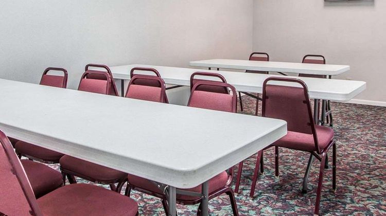 Econo Lodge Jefferson City Meeting