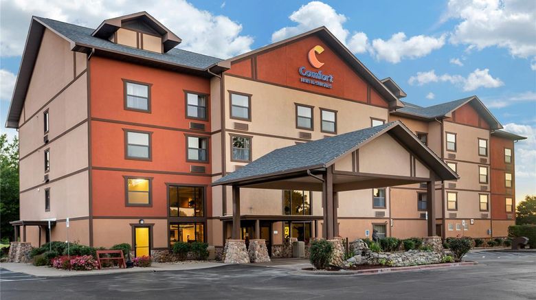 Comfort Inn  and  Suites Branson Meadows Exterior. Images powered by <a href="https://iceportal.shijigroup.com" target="_blank" rel="noopener">Ice Portal</a>.