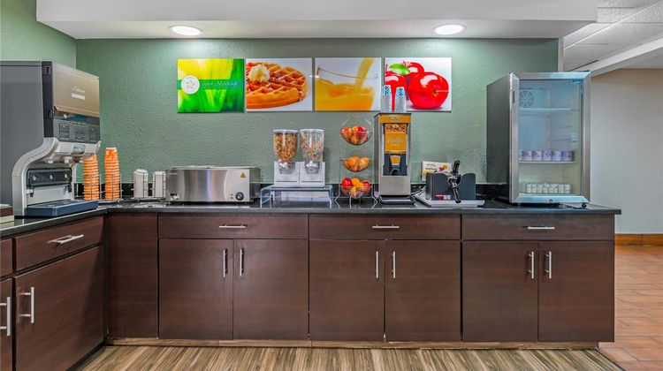 Quality Inn Kansas City Intl Airport Restaurant