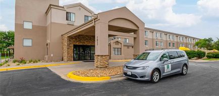 Quality Inn Kansas City Intl Airport Exterior