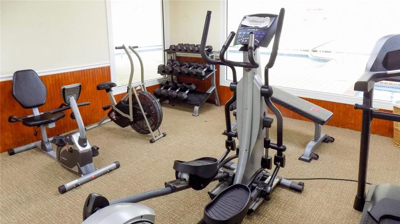 <b>Quality Inn Kingdom City Health</b>. Images powered by <a href="https://iceportal.shijigroup.com/" title="IcePortal" target="_blank">IcePortal</a>.