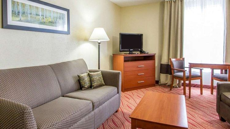 Comfort Inn Poplar Bluff Suite