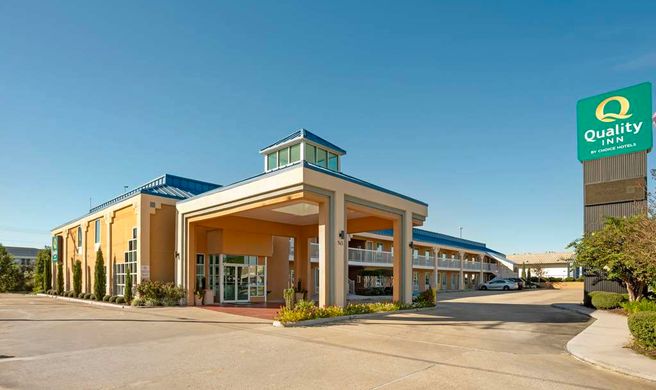 Quality Inn Brookhaven Exterior
