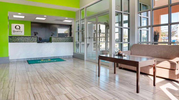 Quality Inn Brookhaven Lobby