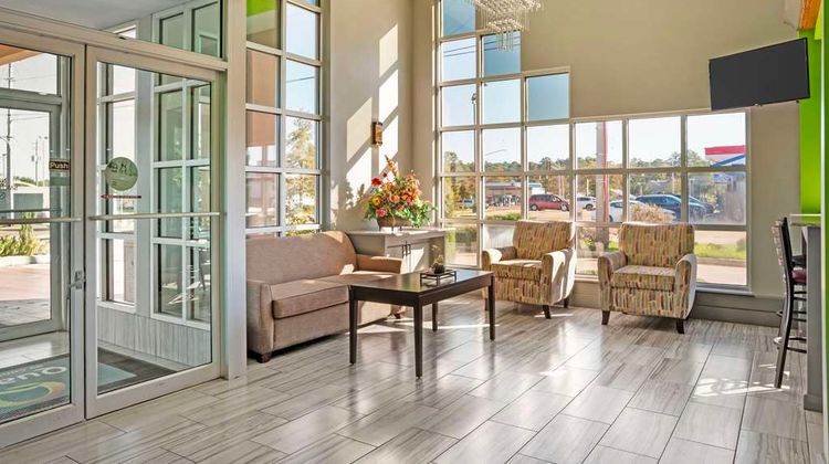 Quality Inn Brookhaven Lobby