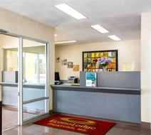 Econo Lodge Picayune Lobby