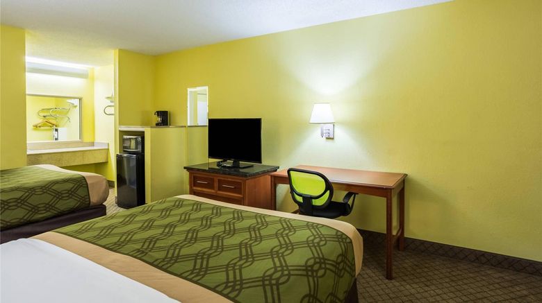 <b>Econo Lodge Picayune Room</b>. Images powered by <a href="https://iceportal.shijigroup.com/" title="IcePortal" target="_blank">IcePortal</a>.