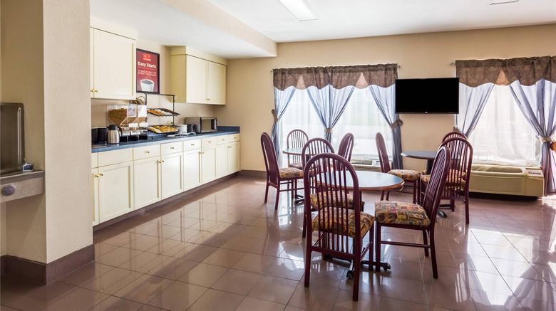 <b>Econo Lodge Picayune Restaurant</b>. Images powered by <a href="https://iceportal.shijigroup.com/" title="IcePortal" target="_blank">IcePortal</a>.