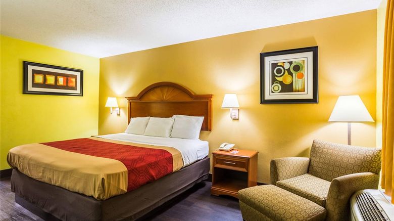 <b>Econo Lodge Picayune Room</b>. Images powered by <a href="https://iceportal.shijigroup.com/" title="IcePortal" target="_blank">IcePortal</a>.