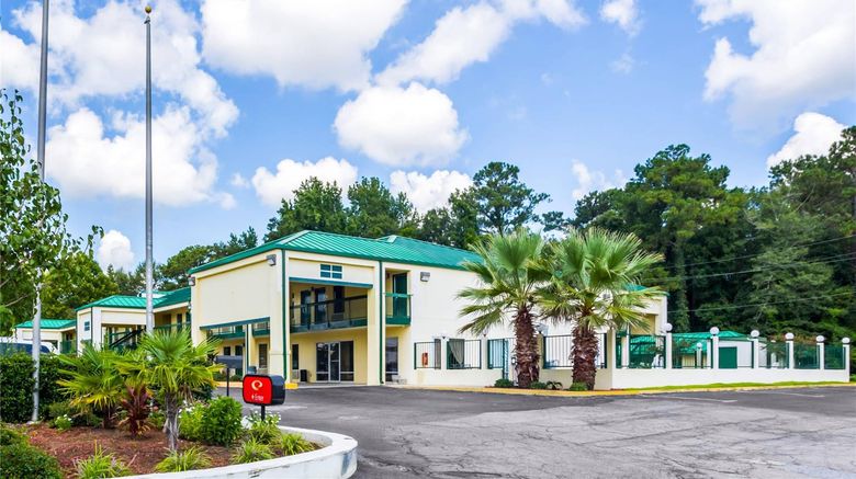 <b>Econo Lodge Picayune Exterior</b>. Images powered by <a href="https://iceportal.shijigroup.com/" title="IcePortal" target="_blank">IcePortal</a>.