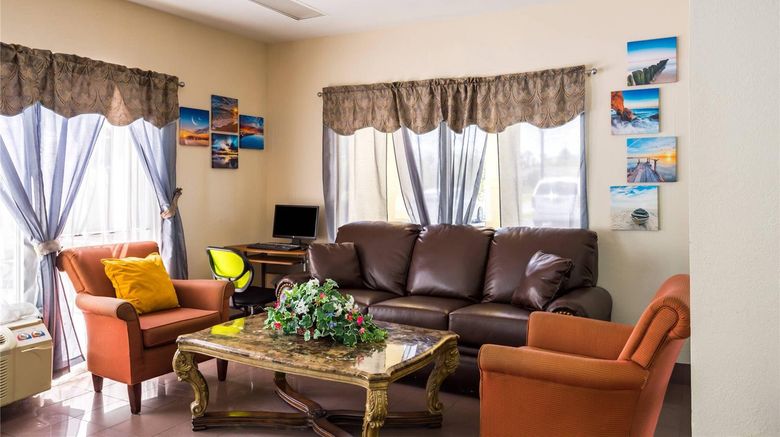 <b>Econo Lodge Picayune Lobby</b>. Images powered by <a href="https://iceportal.shijigroup.com/" title="IcePortal" target="_blank">IcePortal</a>.