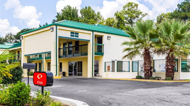 <b>Econo Lodge Picayune Exterior</b>. Images powered by <a href="https://iceportal.shijigroup.com/" title="IcePortal" target="_blank">IcePortal</a>.