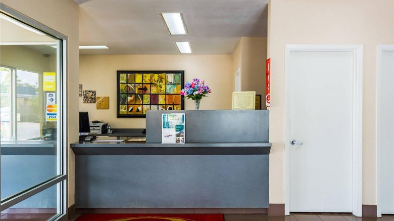 <b>Econo Lodge Picayune Lobby</b>. Images powered by <a href="https://iceportal.shijigroup.com/" title="IcePortal" target="_blank">IcePortal</a>.