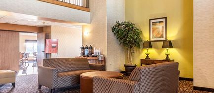 Quality Inn Lobby